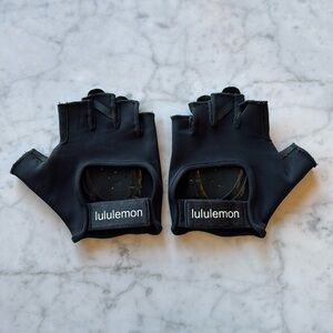 Lululemon Wunder Train Gloves
